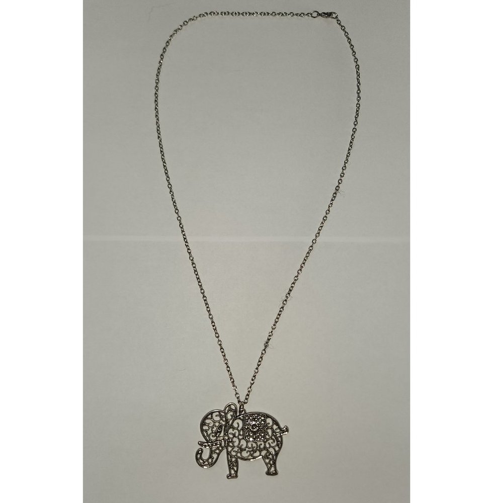Silver filigree elephant necklace